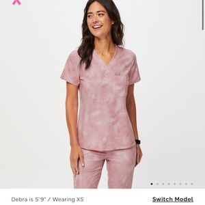 Brand New Pink Marbled Figs One Pocket Scrub Top